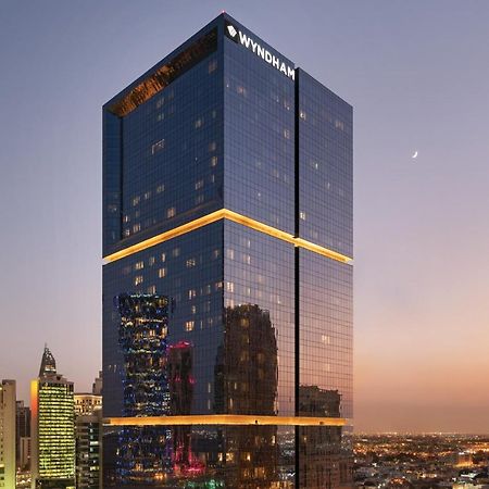 Wyndham Doha West Bay Hotel Exterior photo Wynham Hotel