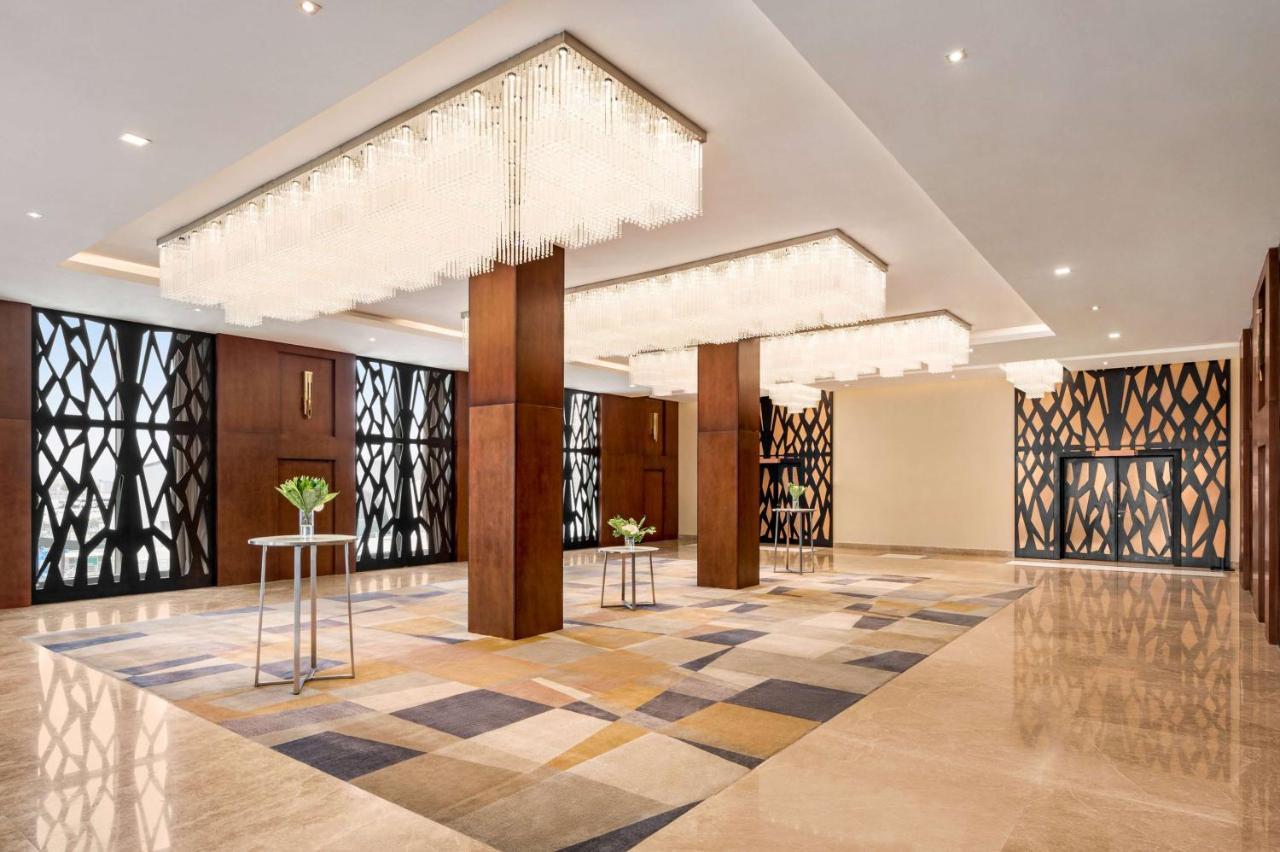 Wyndham Doha West Bay Hotel Exterior photo The lobby of the hotel