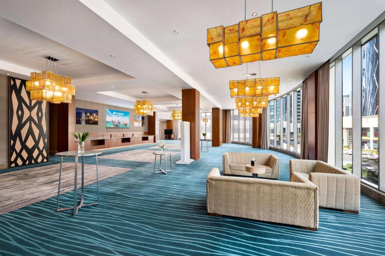 Wyndham Doha West Bay Hotel Exterior photo The Westin Convention Center