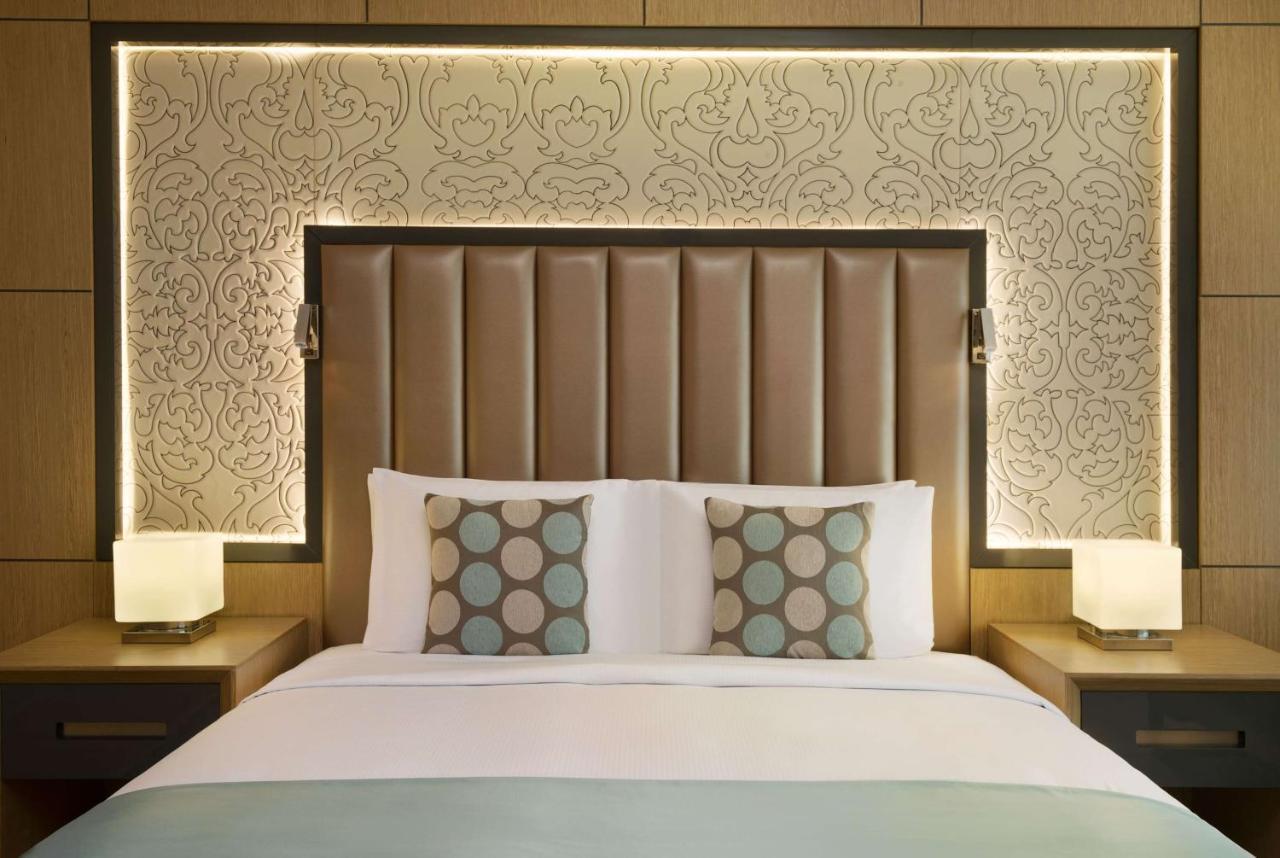 Wyndham Doha West Bay Hotel Exterior photo A bedroom at the hotel
